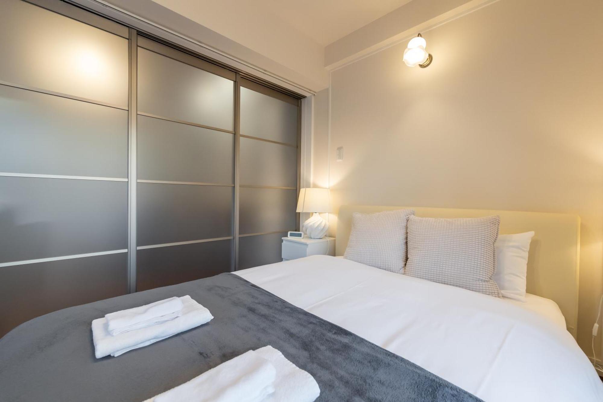 H2H Dotonbori Apartment Osaka Bagian luar foto